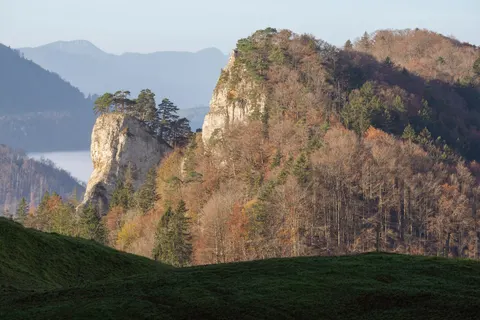 Autumn Mountains 4K Wallpaper · autumn · 3840×2560