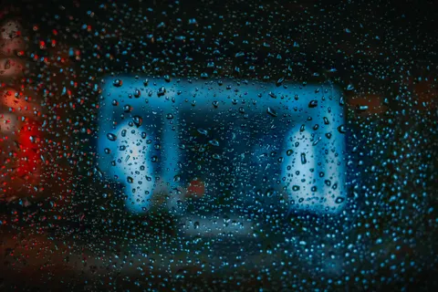 Fond d'écran Gouttes de pluie 4K · nature · 3840×2560