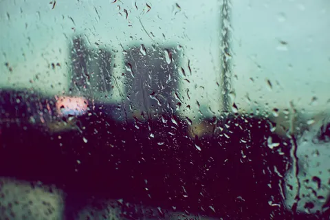 Fond d'écran Gouttes de pluie 4K · nature · 3840×2560