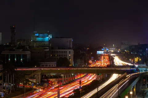 Light Trails 4K Wallpaper · city · 3840×2560
