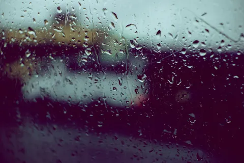雨滴 4K壁纸 · nature · 3840×2560