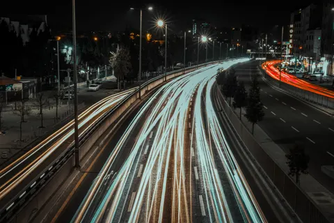 Lichtsporen 4K-achtergrond · city · 3840×2560