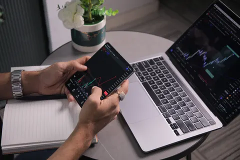 Code Screen 4K Wallpaper · technology · 3840×2560