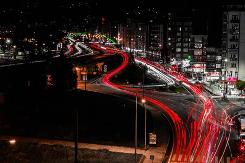 Lichtsporen 4K-achtergrond · city · 3840×2560