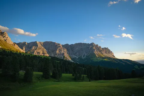 Papel de parede Dolomitas 4K · mountains · 3840×2560