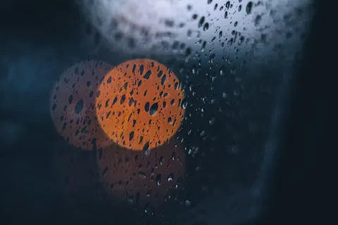 빗방울 4K 배경화면 · nature · 3840×2560