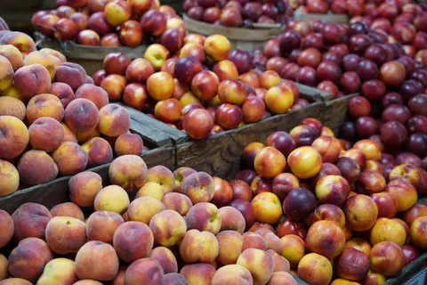 Fresh Fruit 4K Wallpaper · food · 3840×2560