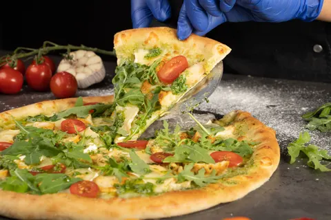 Pizza 4K Wallpaper · food · 3840×2560