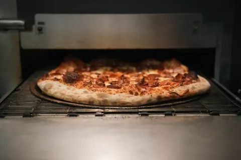 Pizza 4K Wallpaper · food · 3840×2560
