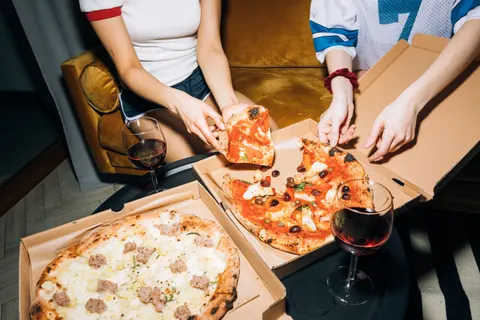 Pizza 4K Wallpaper · food · 3840×2560
