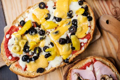 Pizza 4K Wallpaper · food · 3840×2563