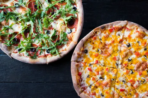 Pizza 4K Wallpaper · food · 3840×2560