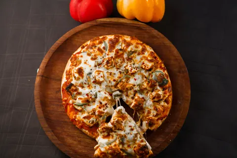 Pizza 4K Wallpaper · food · 3840×2560