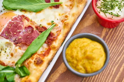 Pizza 4K Wallpaper · food · 3840×2561