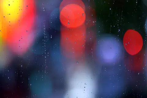 雨滴 4K壁纸 · nature · 3840×2561