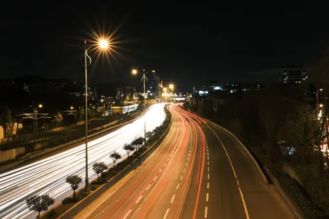 Lichtsporen 4K-achtergrond · city · 3840×2560