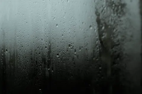 빗방울 4K 배경화면 · nature · 3840×2560