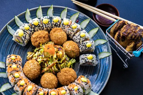 Sushi 4K Wallpaper · food · 3840×2560