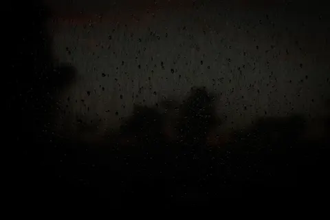 Rain Drops 4K Wallpaper · nature · 3840×2560