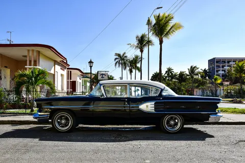 Classic Car 4K Wallpaper · cars · 3840×2560