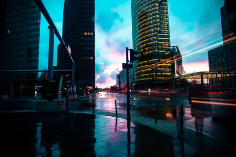 Rainy Street 4K Wallpaper · city · 3840×2560
