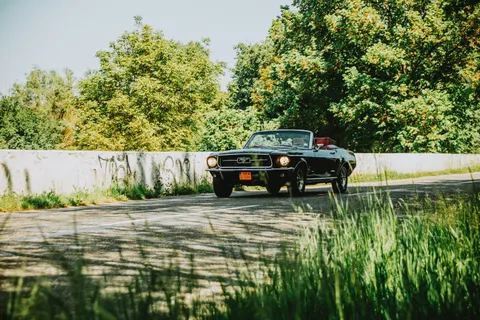 Classic Car 4K Wallpaper · cars · 3840×2560