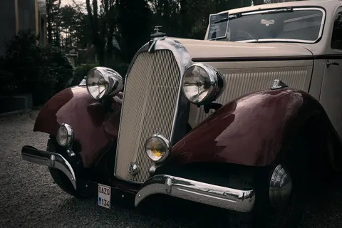 Classic Car 4K Wallpaper · cars · 3840×2560