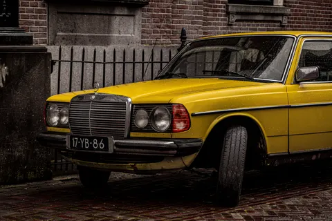 Classic Car 4K Wallpaper · cars · 3840×2560