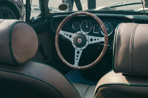 Classic Car 4K Wallpaper · cars · 3840×2560
