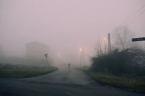 Foggy Road 4K Wallpaper · nature · 3840×2560