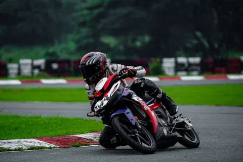 Motorcycle 4K Wallpaper · cars · 3840×2560