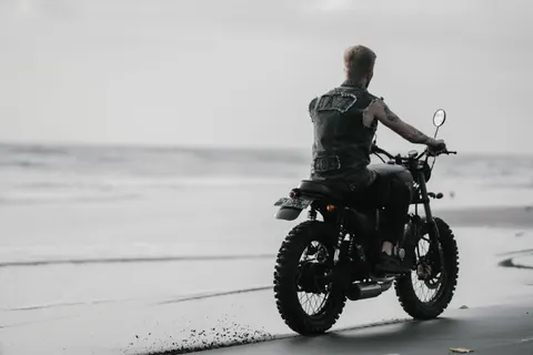 Motorcycle 4K Wallpaper · cars · 3840×2561