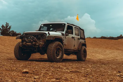 Off-Road 4K Wallpaper · cars · 3840×2563