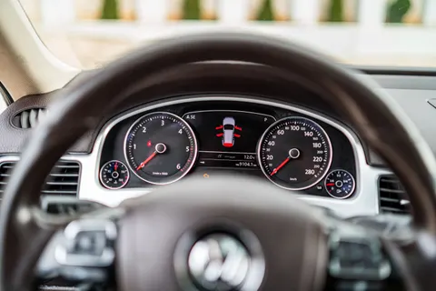 Car Interior 4K Wallpaper · cars · 3840×2560