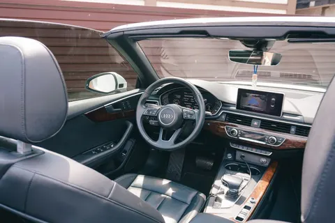 Car Interior 4K Wallpaper · cars · 3840×2560