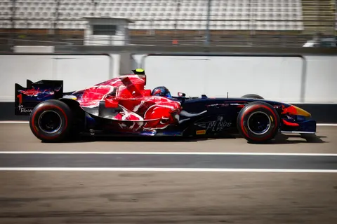 Race Car 4K Wallpaper · cars · 3840×2561
