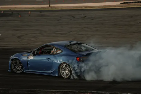 Race Car 4K Wallpaper · cars · 3840×2560