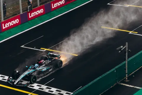 Race Car 4K Wallpaper · cars · 3840×2560