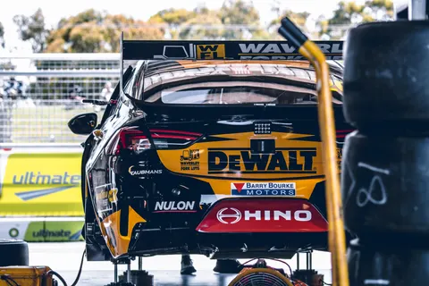 Race Car 4K Wallpaper · cars · 3840×2560