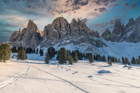 Fond d'écran Dolomites 4K · mountains · 3840×2563