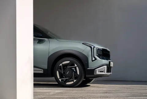Electric Car 4K Wallpaper · cars · 3840×2599