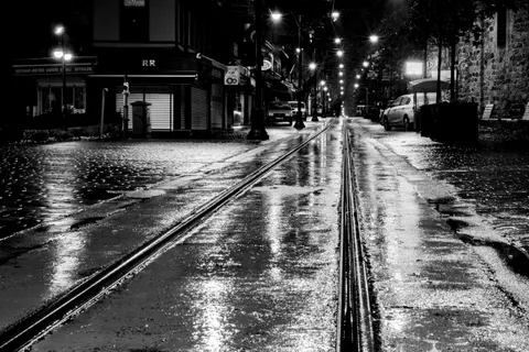 Fondo de pantalla Calle Lluviosa 4K · city · 3840×2560
