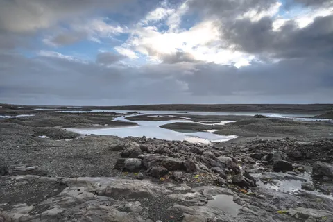 Black Sand Beach 4K Wallpaper · travel · 3840×2560