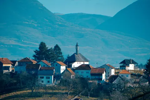 Alpine Village 4K Wallpaper · travel · 3840×2553
