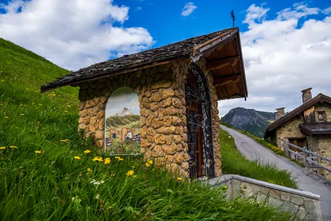 Alpine Village 4K Wallpaper · travel · 3840×2560