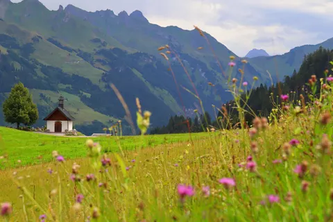 Alpine Village 4K Wallpaper · travel · 3840×2560