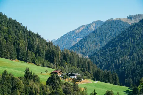 Alpine Village 4K Wallpaper · travel · 3840×2560