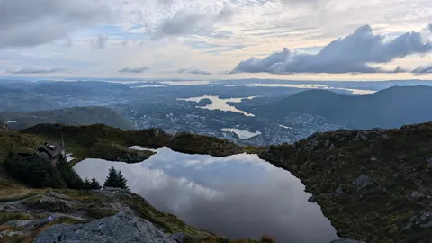 Mountain Lake 4K Wallpaper · mountains · 3840×2160
