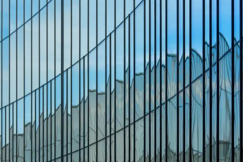 Crystal Glass 4K Wallpaper · abstract · 3840×2560