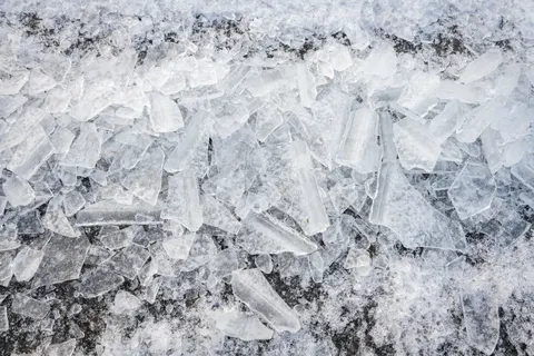 Crystal Glass 4K Wallpaper · abstract · 3840×2560